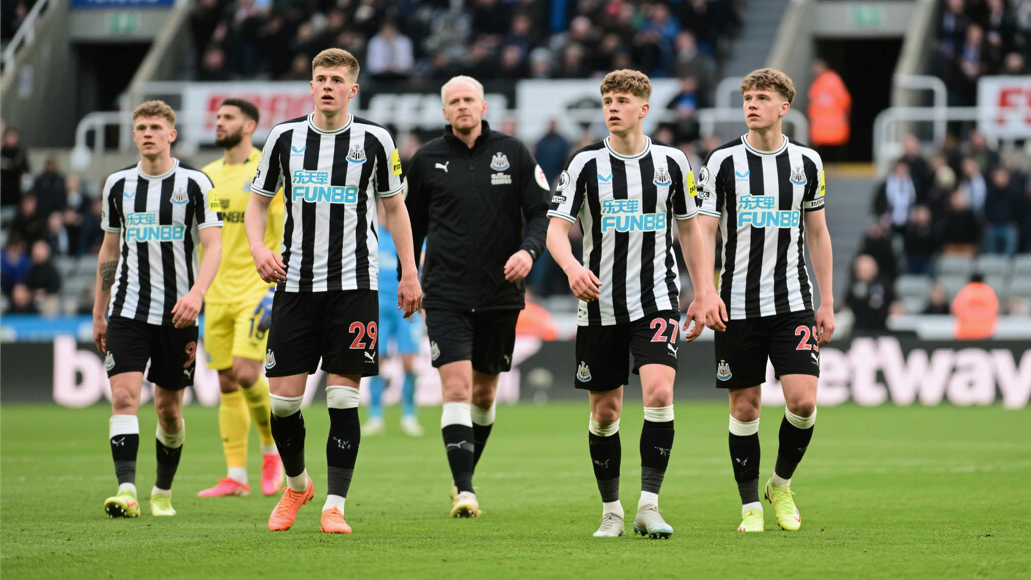 萨默尔决定薪水减半，与多特续签顾问合同