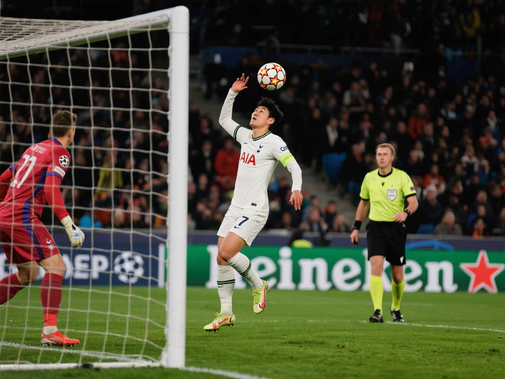 【欧冠】金玟哉建功，登贝莱染红，拜仁小胜巴黎1-0